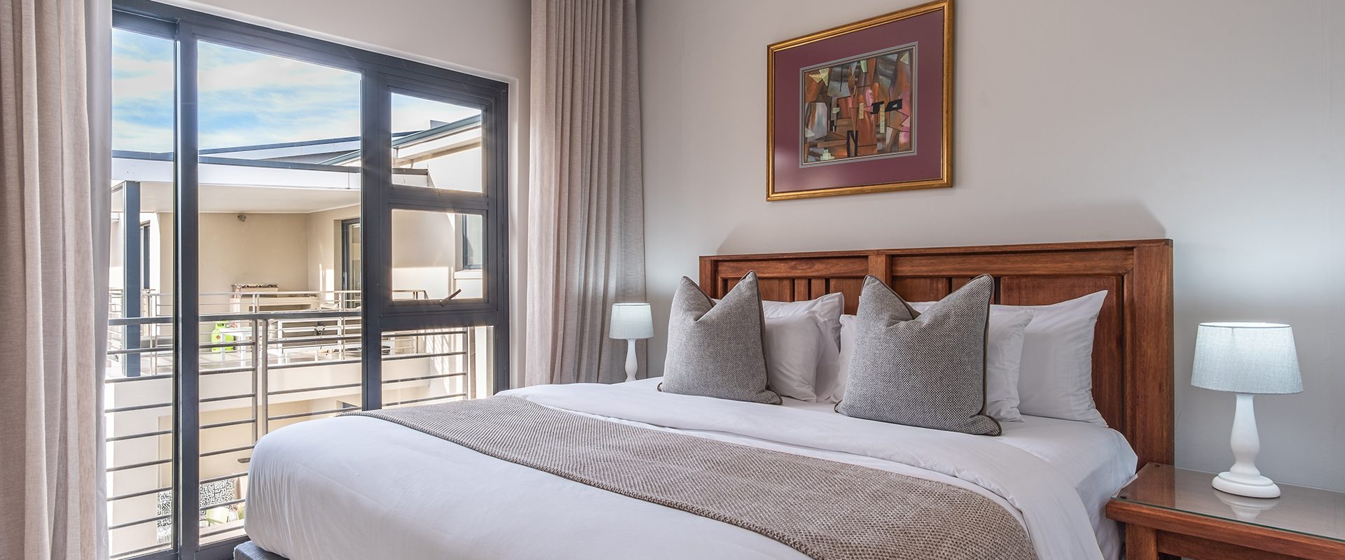 Hermanus Beachfront - Mountain View